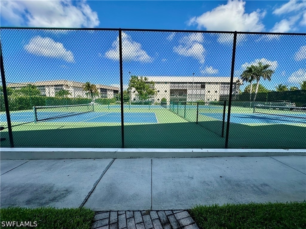 788 Park Shore Drive - Photo 33