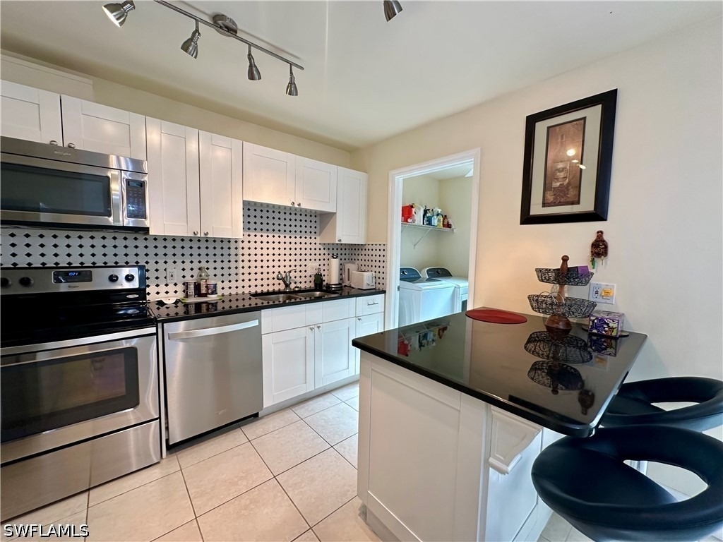 788 Park Shore Drive - Photo 8