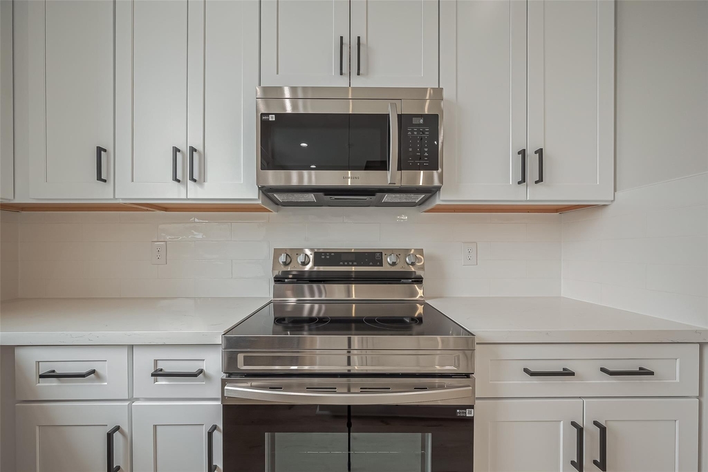 918 Saint Clair Street - Photo 17