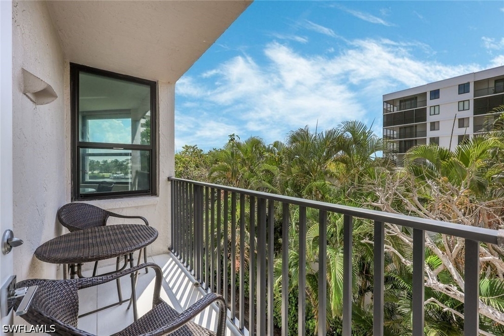 10562 Gulf Shore Drive - Photo 2