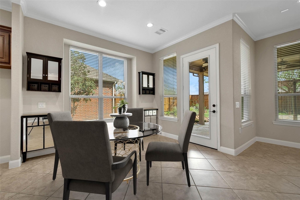 9422 Pecos Pass Court - Photo 11