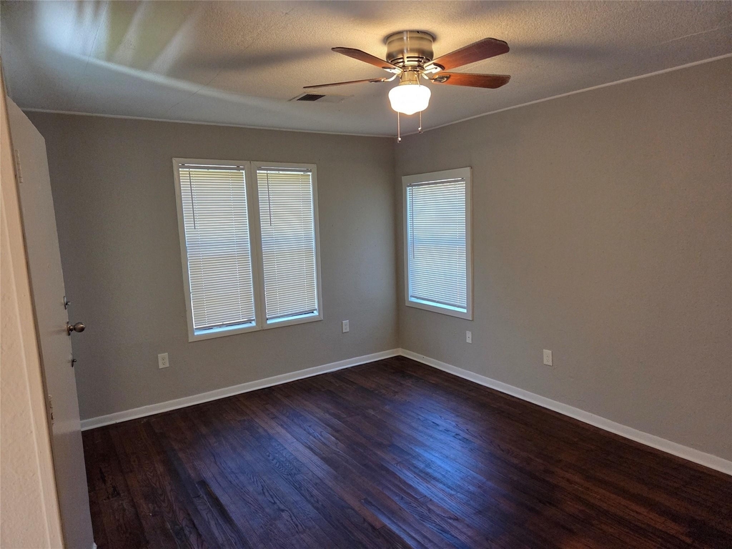 505 Peggy Street - Photo 5