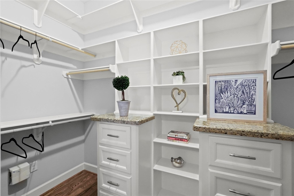 2802 Morrison Street - Photo 11