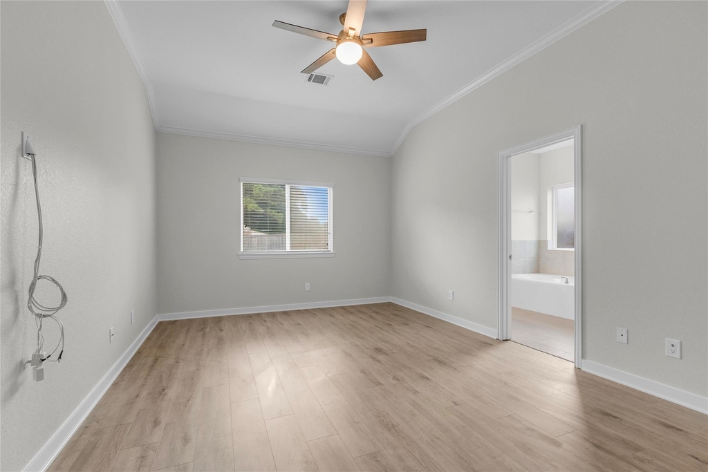 1510 Bella Garden Court - Photo 11