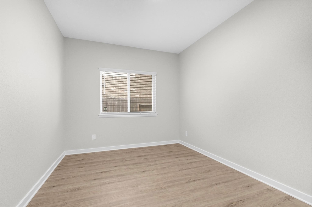 1510 Bella Garden Court - Photo 15