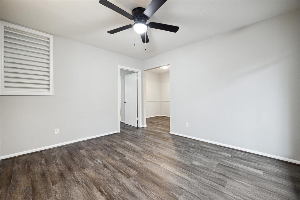 2202 Park Street - Photo 3