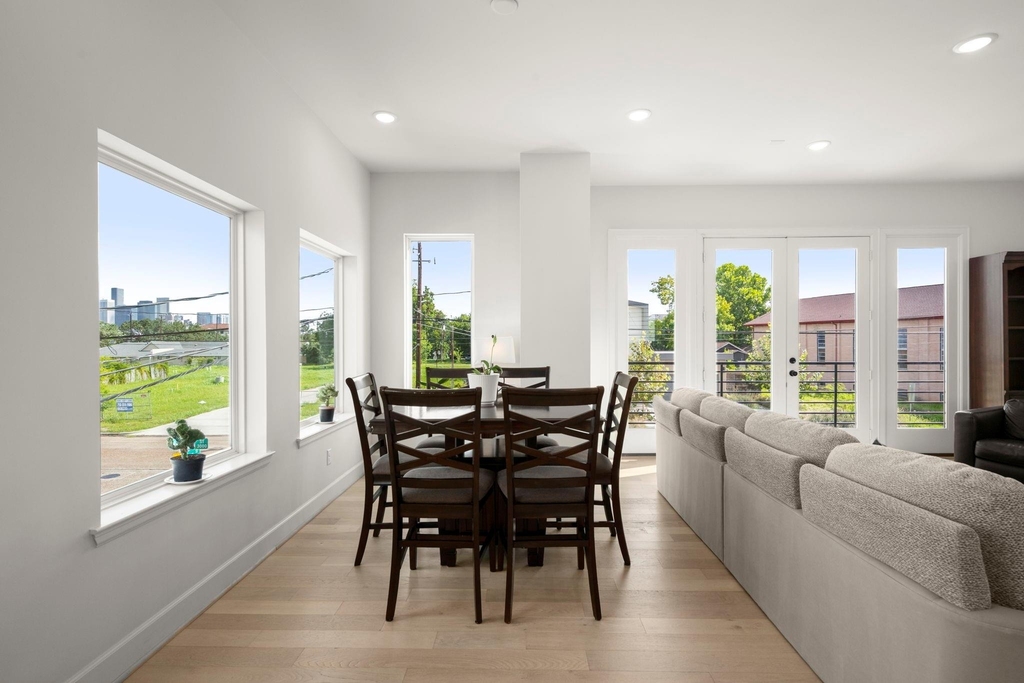 3022 Holman Street - Photo 8