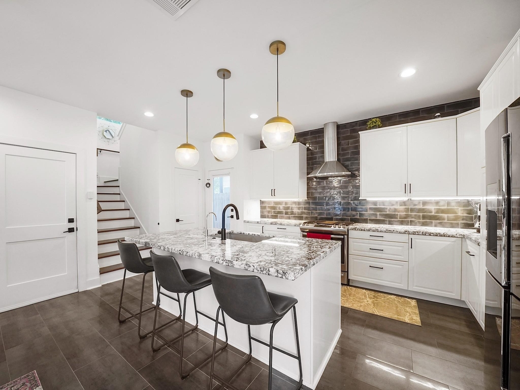 209 Blueberry Street - Photo 10