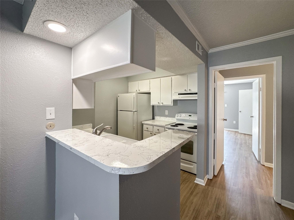 260 El Dorado Boulevard - Photo 8