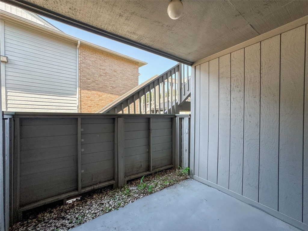260 El Dorado Boulevard - Photo 5