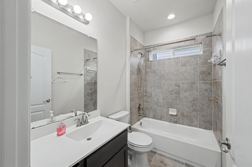 21327 Somerset Shores Crossing - Photo 19