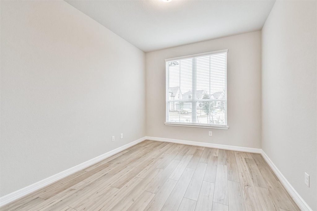 8211 Chartres Wind Drive - Photo 14