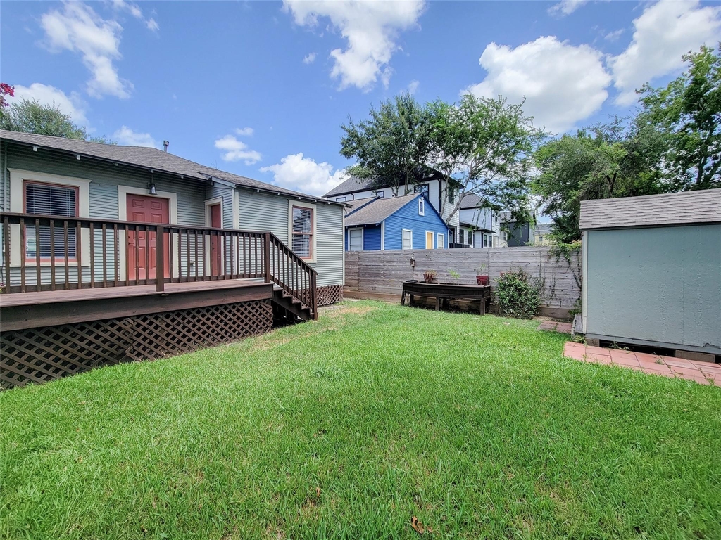 802 E 39th - Photo 40