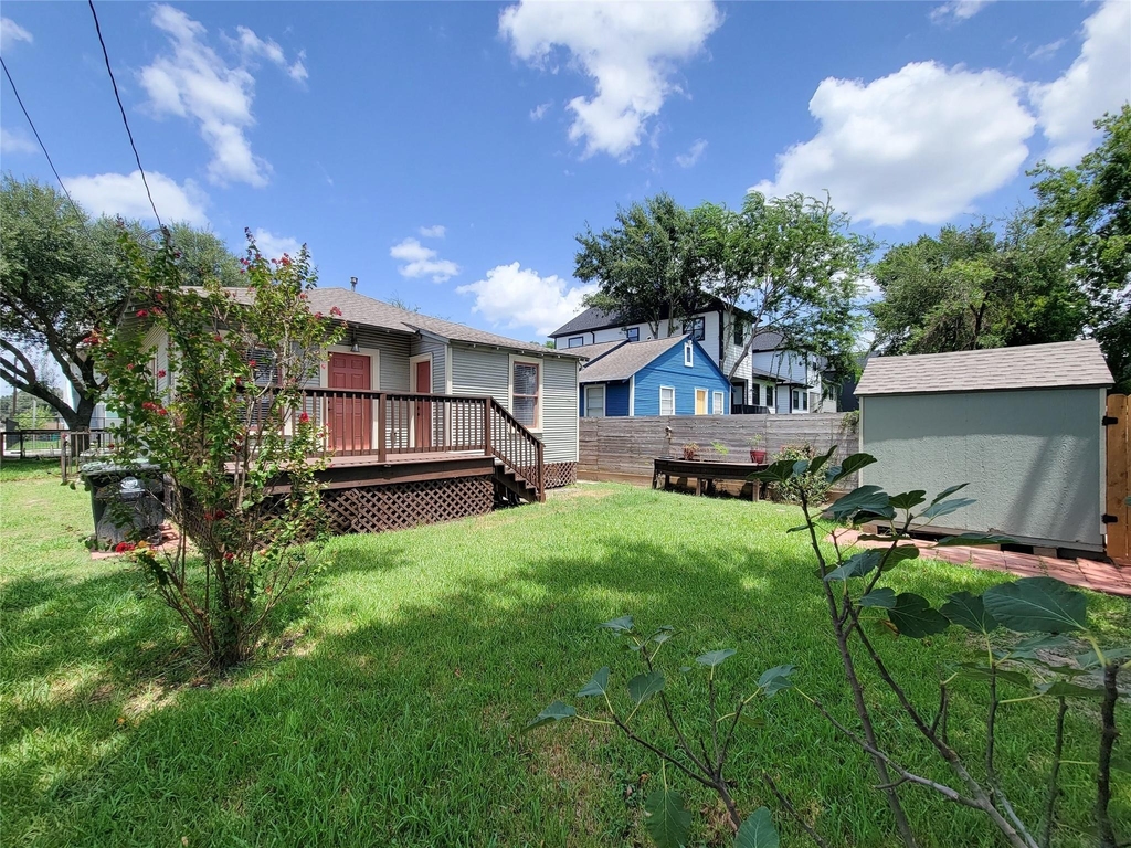 802 E 39th - Photo 39