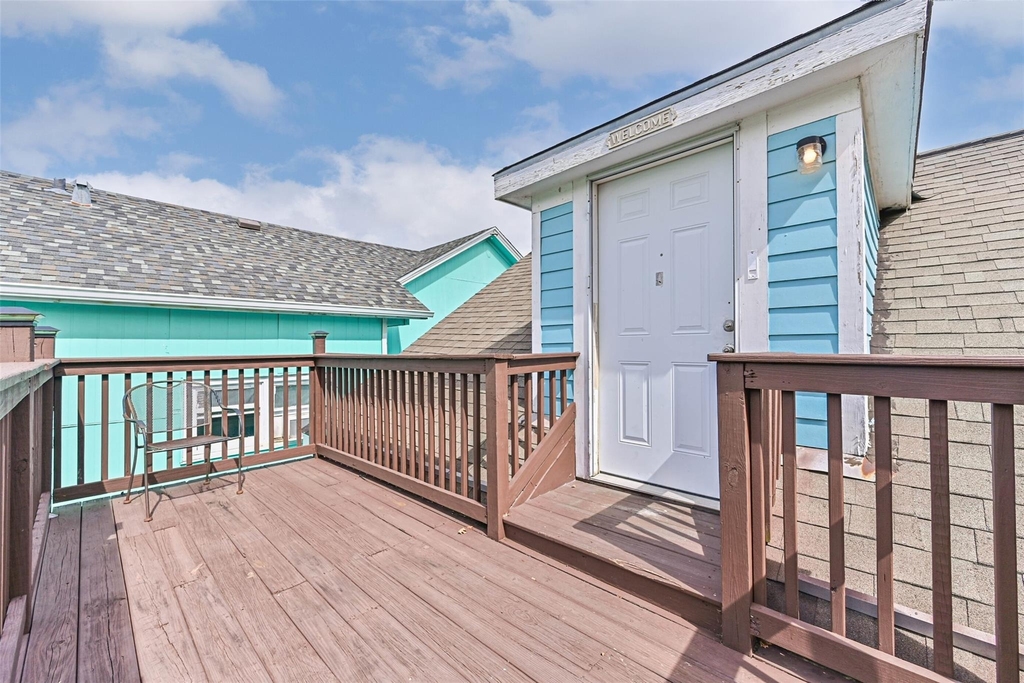 2914 Avenue K - Photo 0