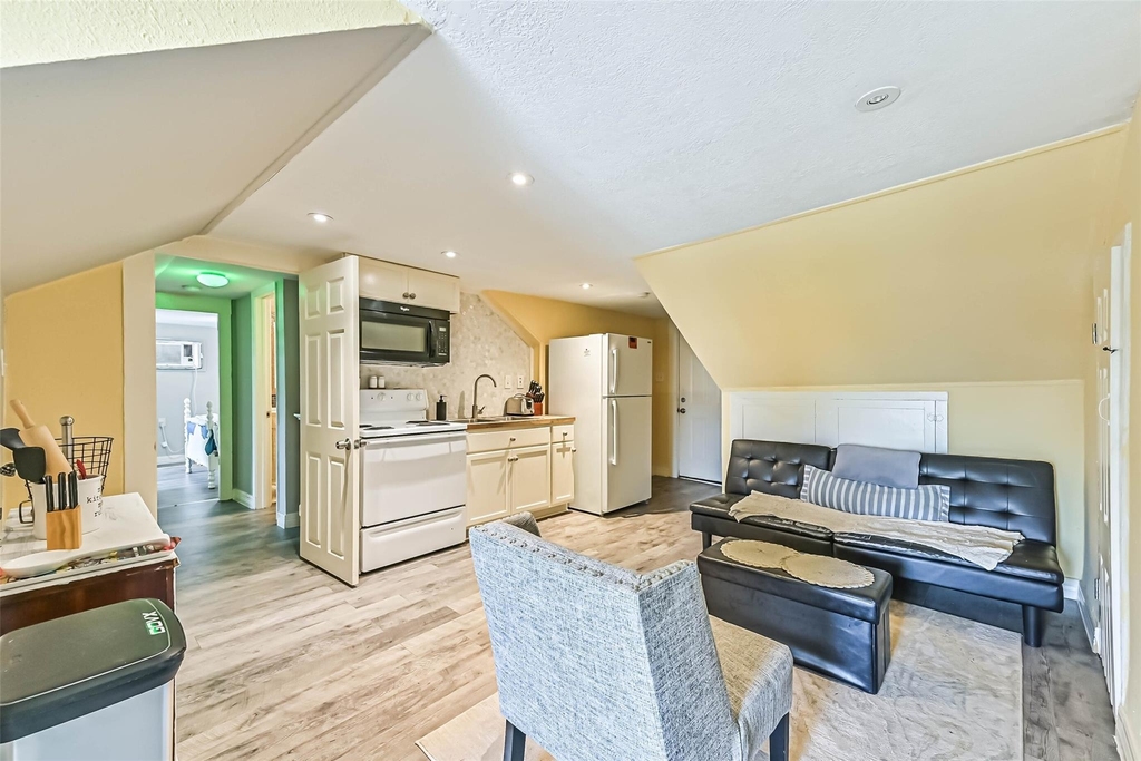 2914 Avenue K - Photo 6