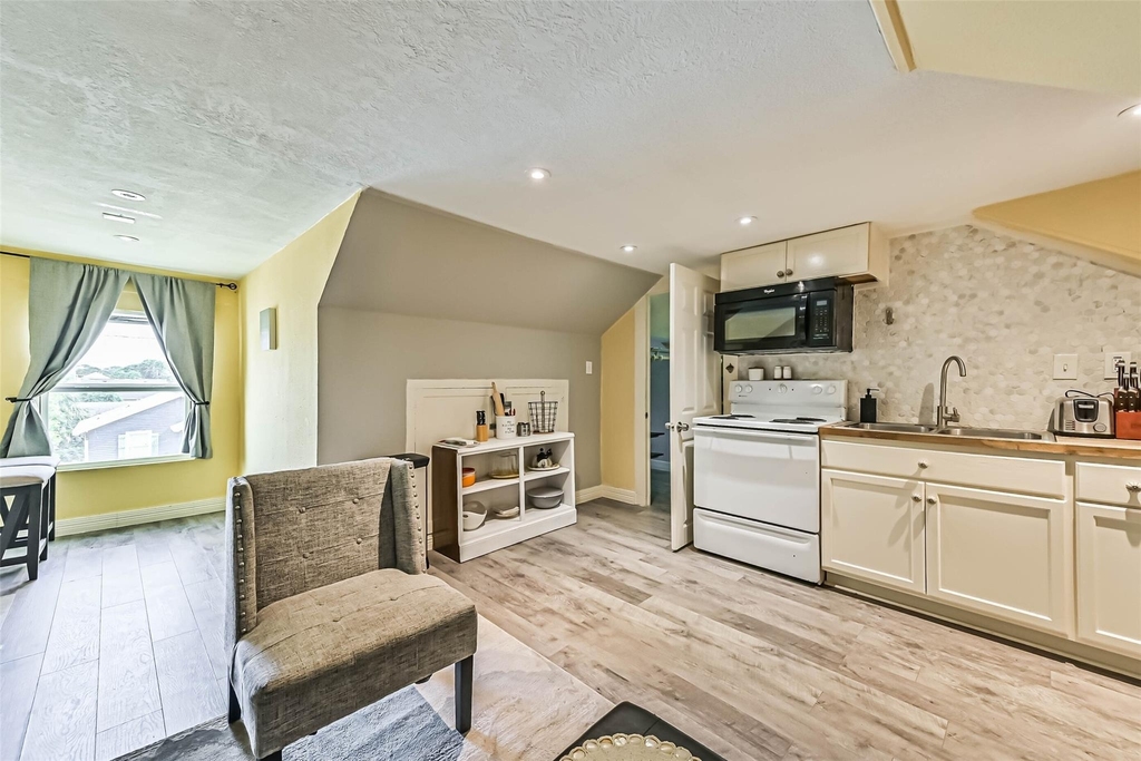 2914 Avenue K - Photo 7