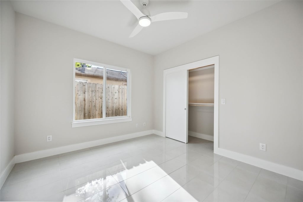 5314 Suez Street - Photo 10