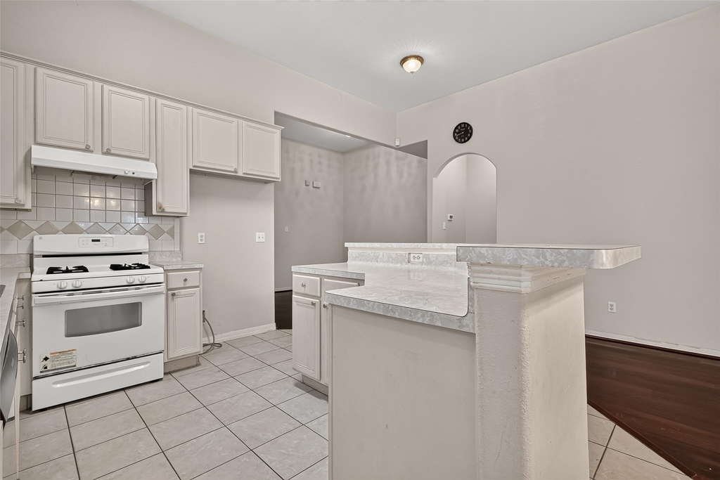 8503 Raybluff Lane - Photo 18