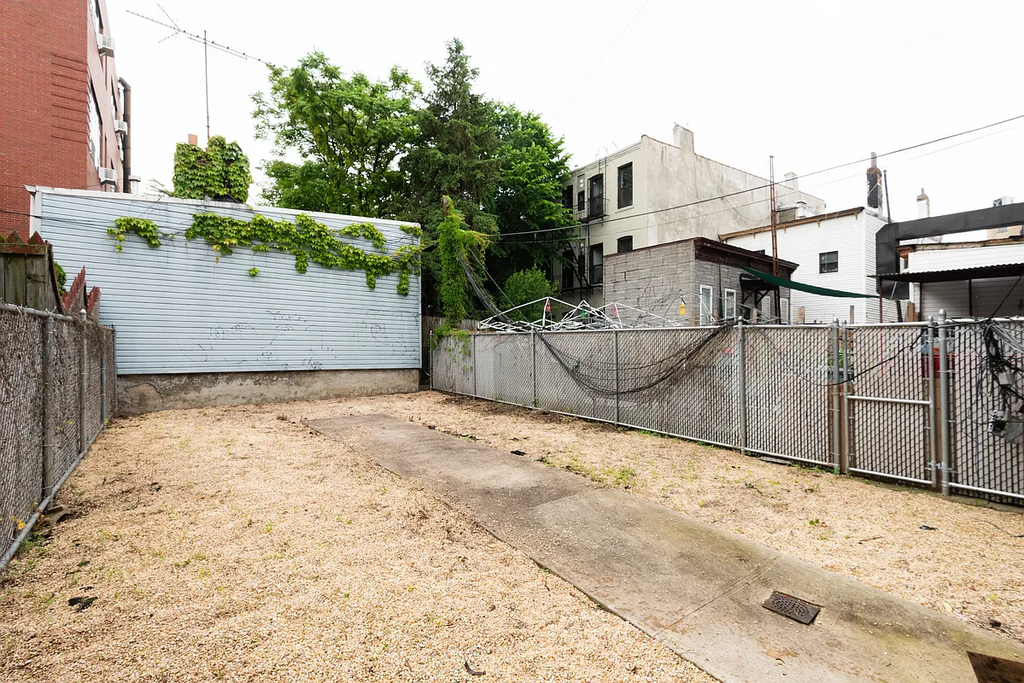 291 Wyckoff Avenue - Photo 1
