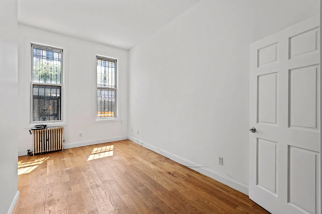 291 Wyckoff Avenue - Photo 6