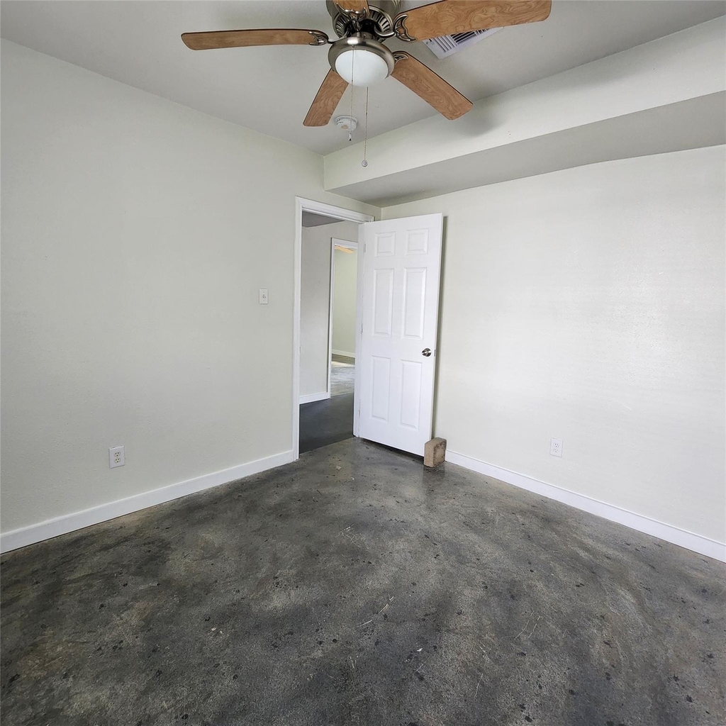 4710 Pelican Street - Photo 11