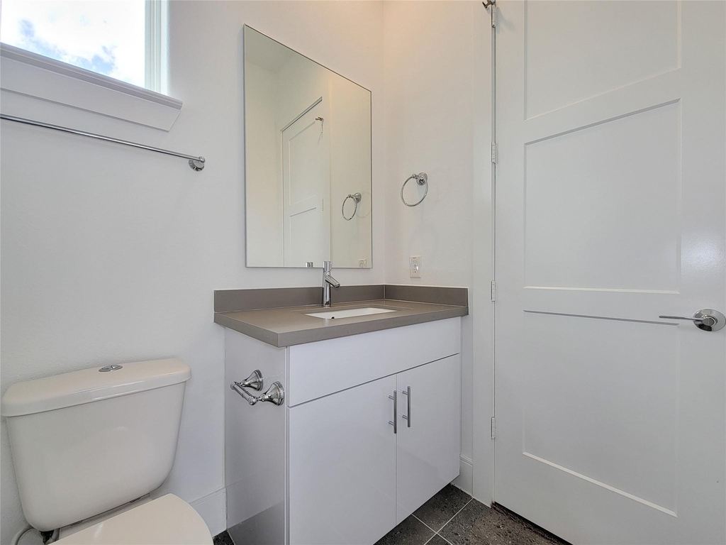 9 N St Charles Street - Photo 22