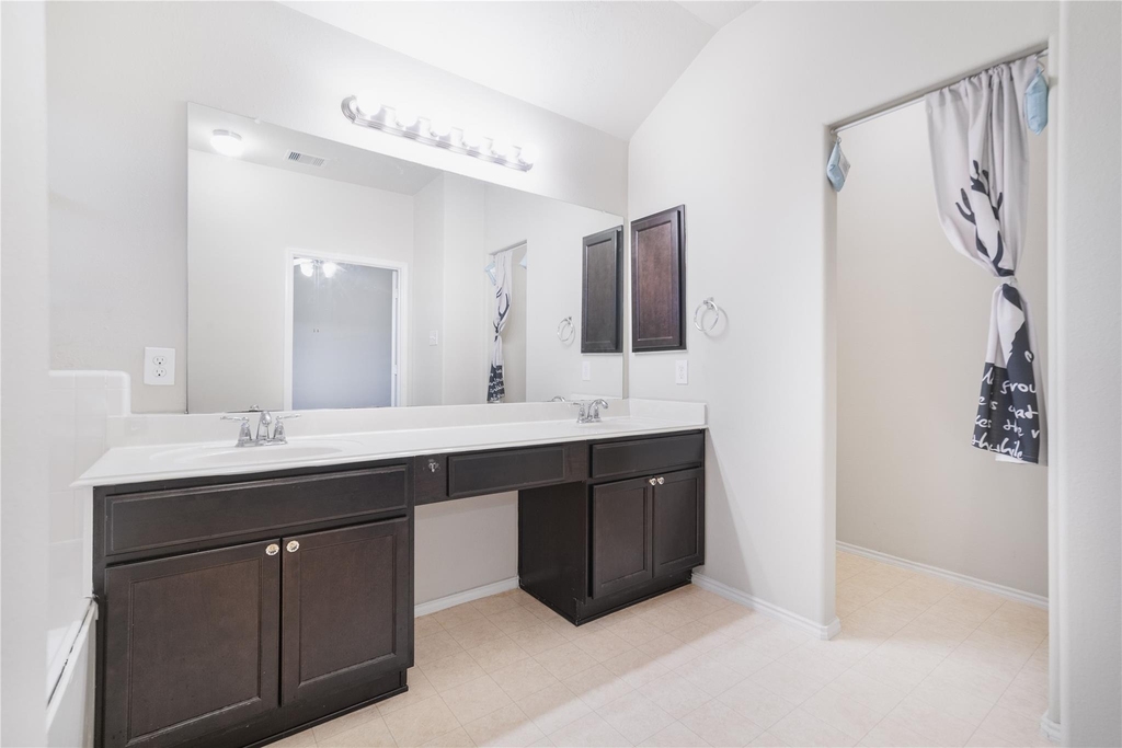 1315 Squire Drive - Photo 11