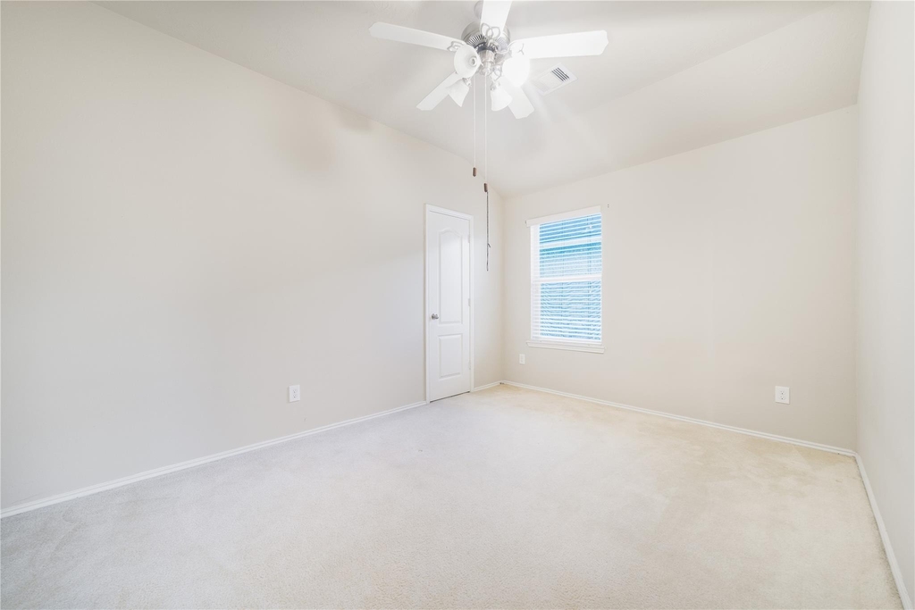 1315 Squire Drive - Photo 12