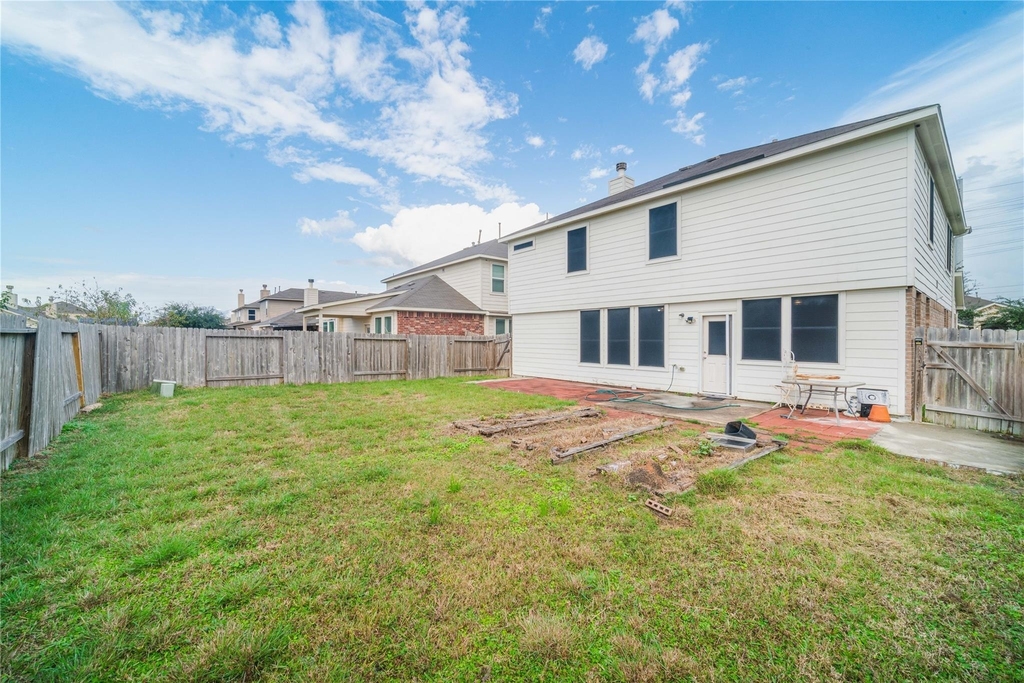 1315 Squire Drive - Photo 14