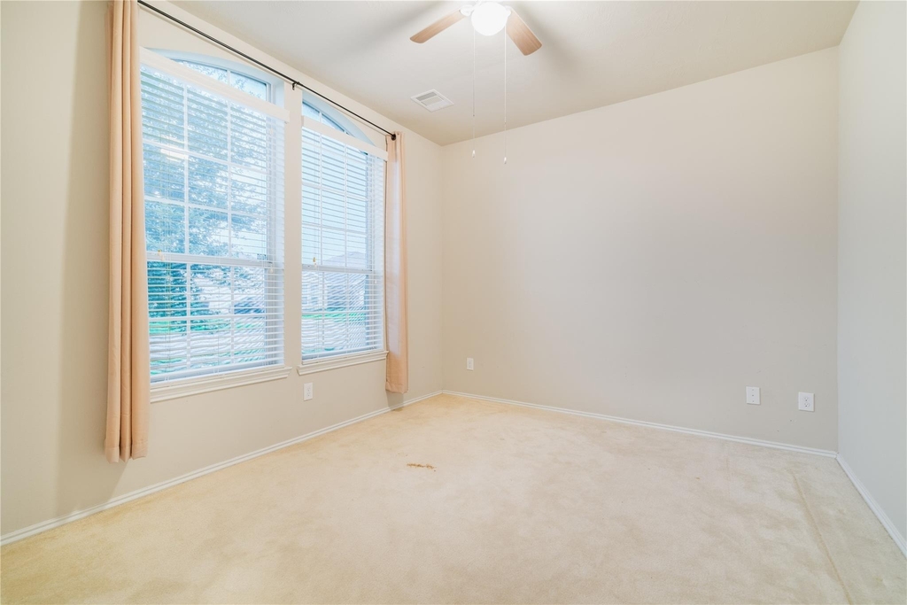 1315 Squire Drive - Photo 6