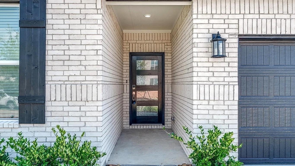 27327 Blue Pool Drive - Photo 7
