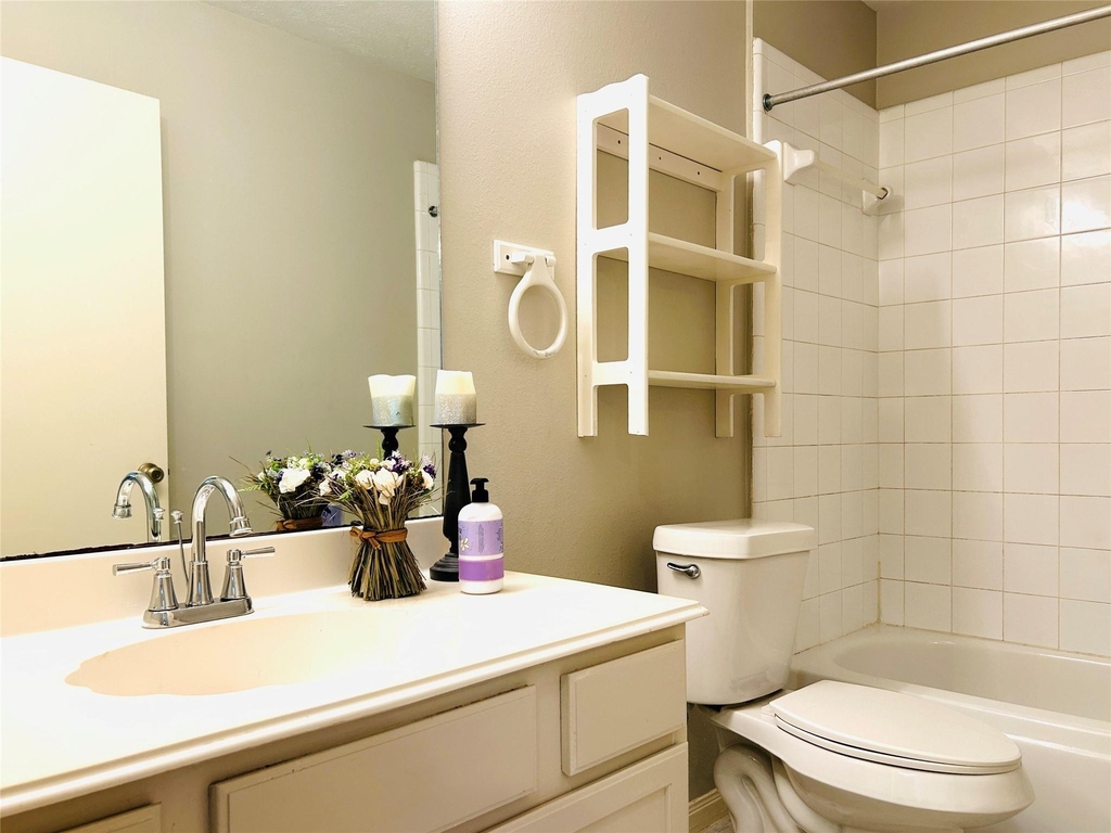 1404 Helmsley Drive - Photo 25