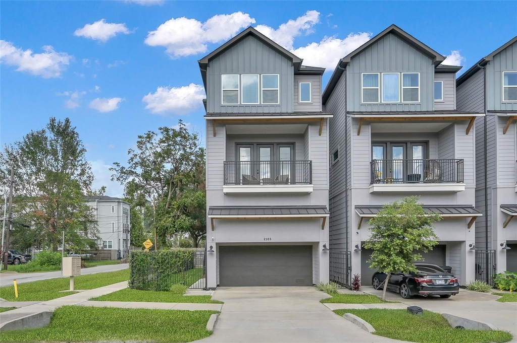 2103 Bevis Street - Photo 0