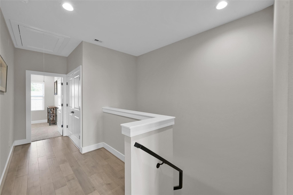 2103 Bevis Street - Photo 24