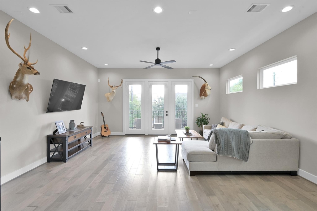 2103 Bevis Street - Photo 11