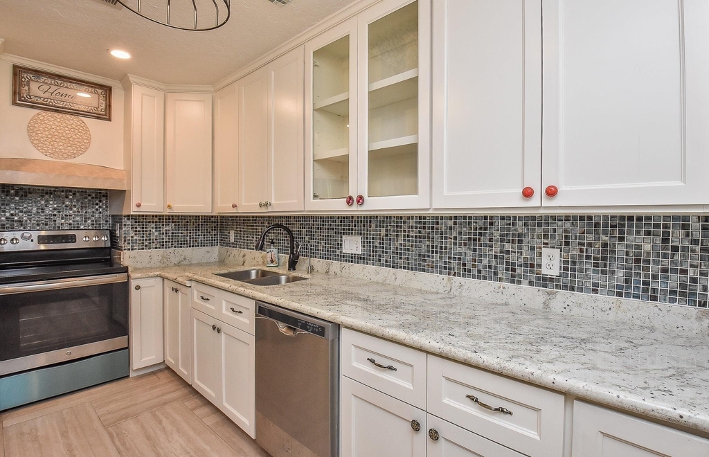 800 Country Place Drive - Photo 9