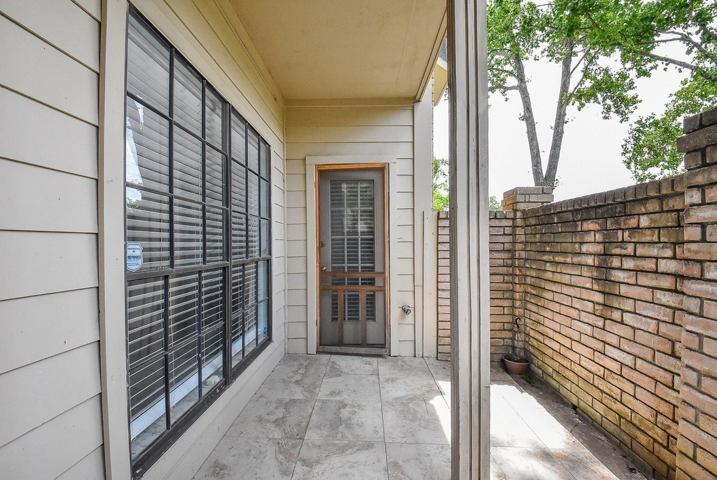 800 Country Place Drive - Photo 27