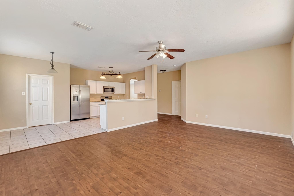 914 Chapwood Court - Photo 3