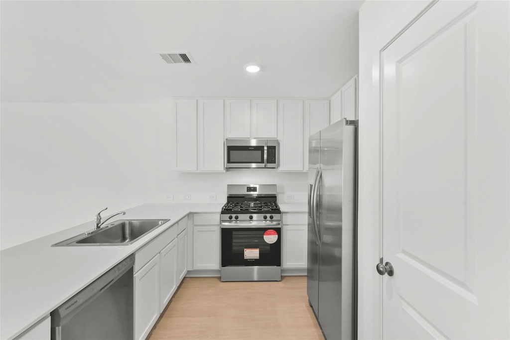 12403 Wild Strawberry Rd - Photo 6