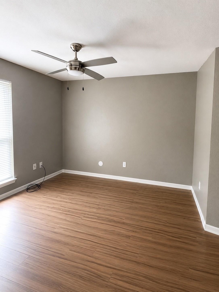9090 S Braeswood Boulevard - Photo 3