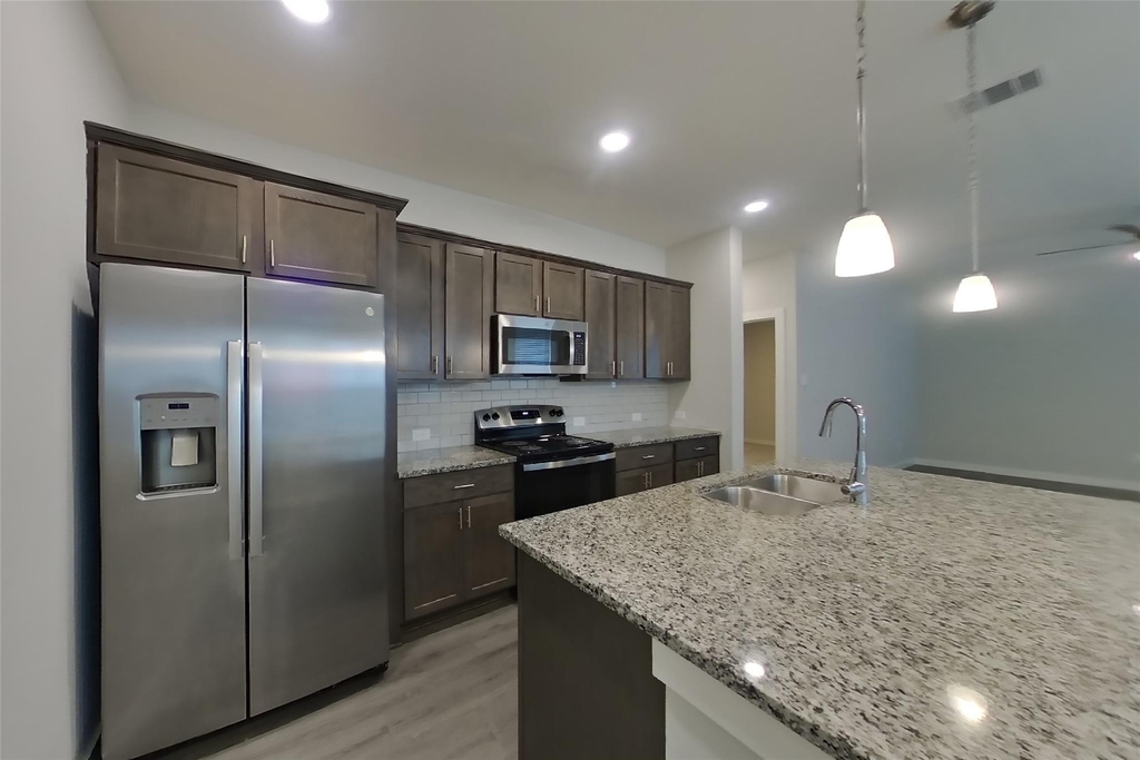 2334 Bailey Fields Lane - Photo 3