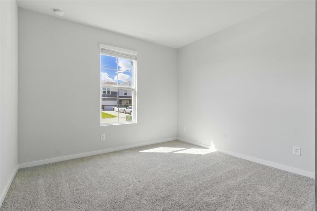 25187 Leather Leaf Ct - Photo 2