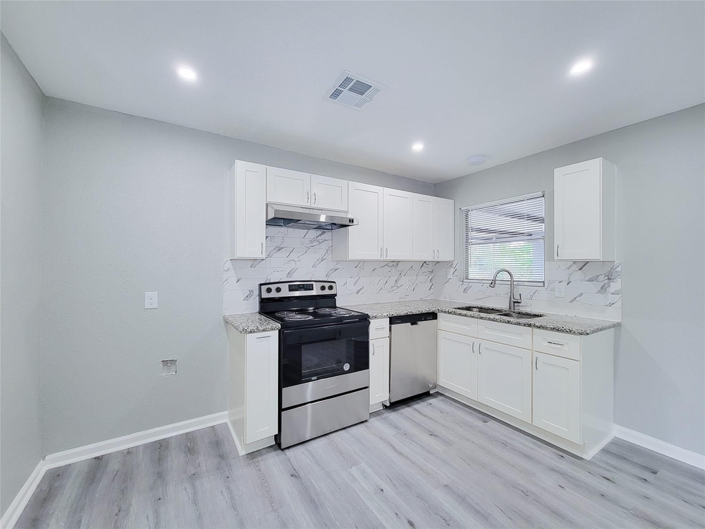 7426 Bigwood Street - Photo 28