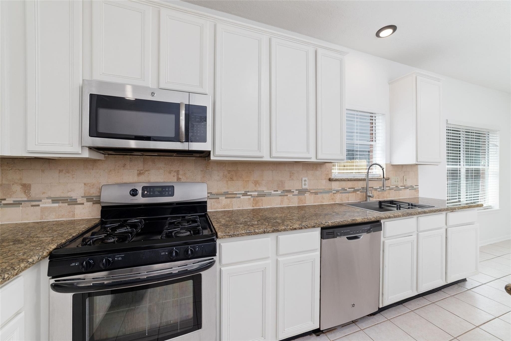 4211 Torrey Creek Lane - Photo 14