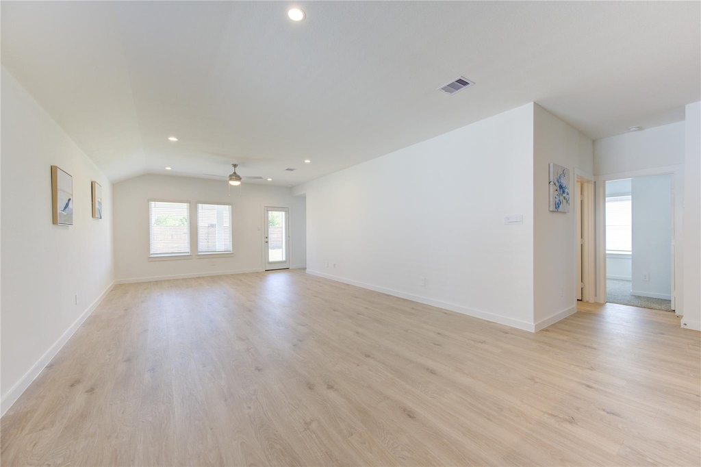 8038 Tropea Drive - Photo 20