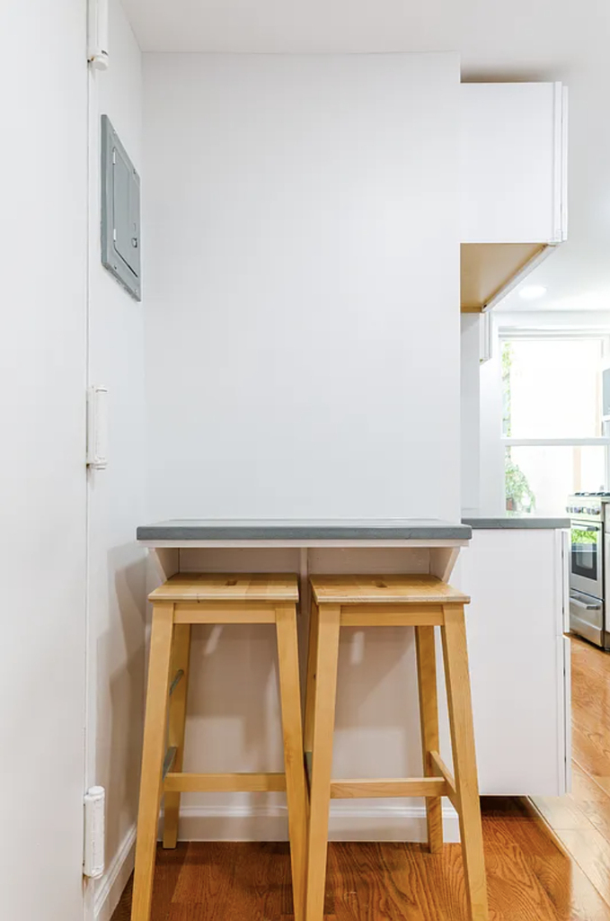 214 first avenue - Photo 1