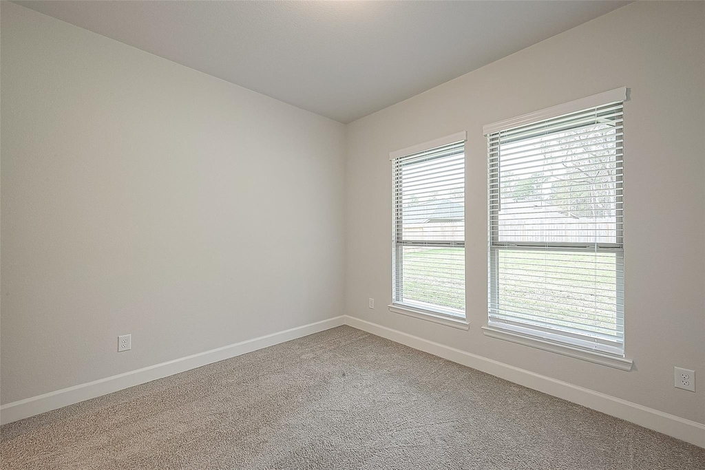 213 Mccrea Court - Photo 32