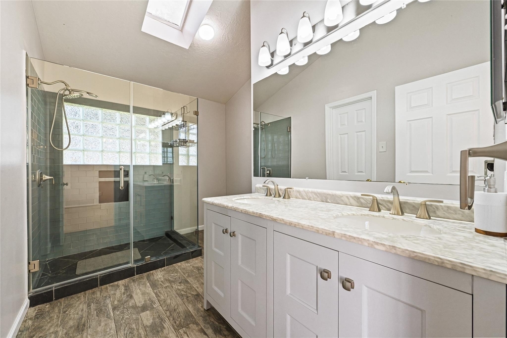 1555 Hillside Elm Street - Photo 19