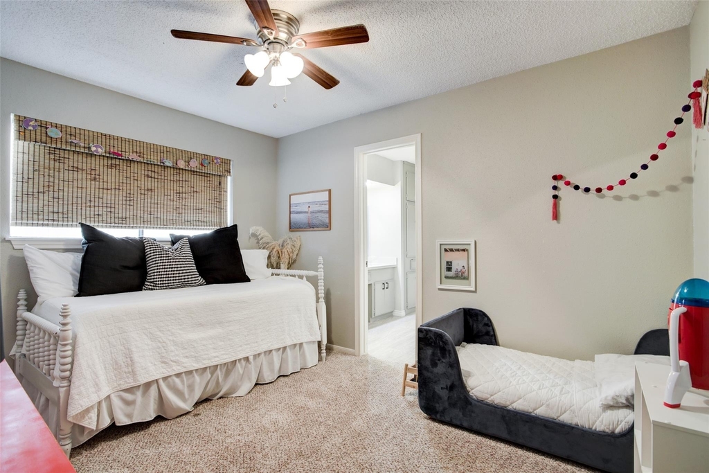 1034 Montour Drive - Photo 18